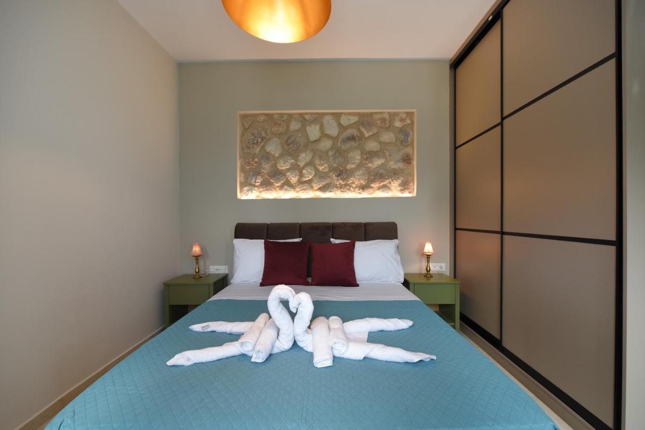 Syrene Luxury Suites Ermoupoli Bagian luar foto