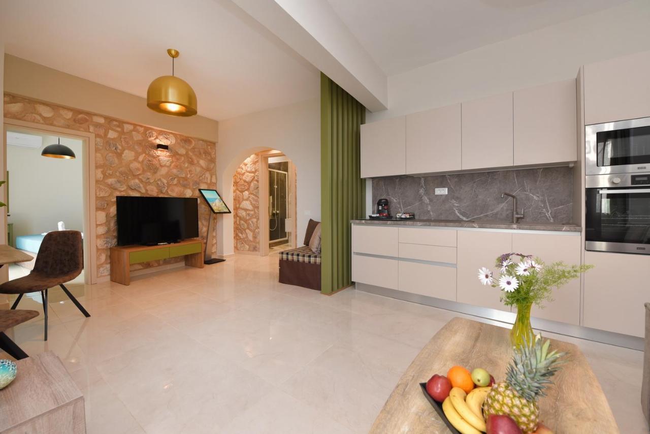 Syrene Luxury Suites Ermoupoli Bagian luar foto