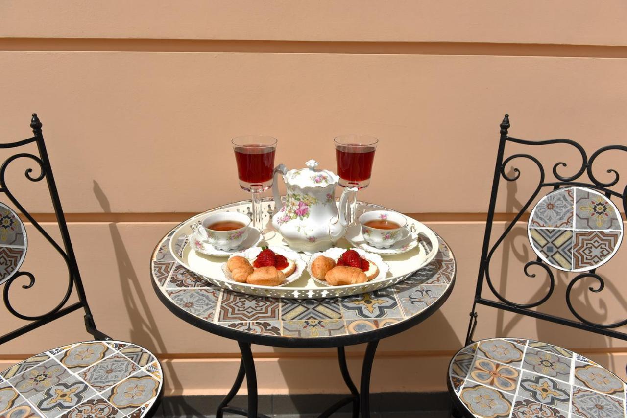 Syrene Luxury Suites Ermoupoli Bagian luar foto