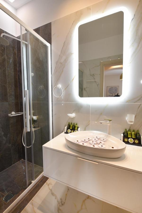 Syrene Luxury Suites Ermoupoli Bagian luar foto