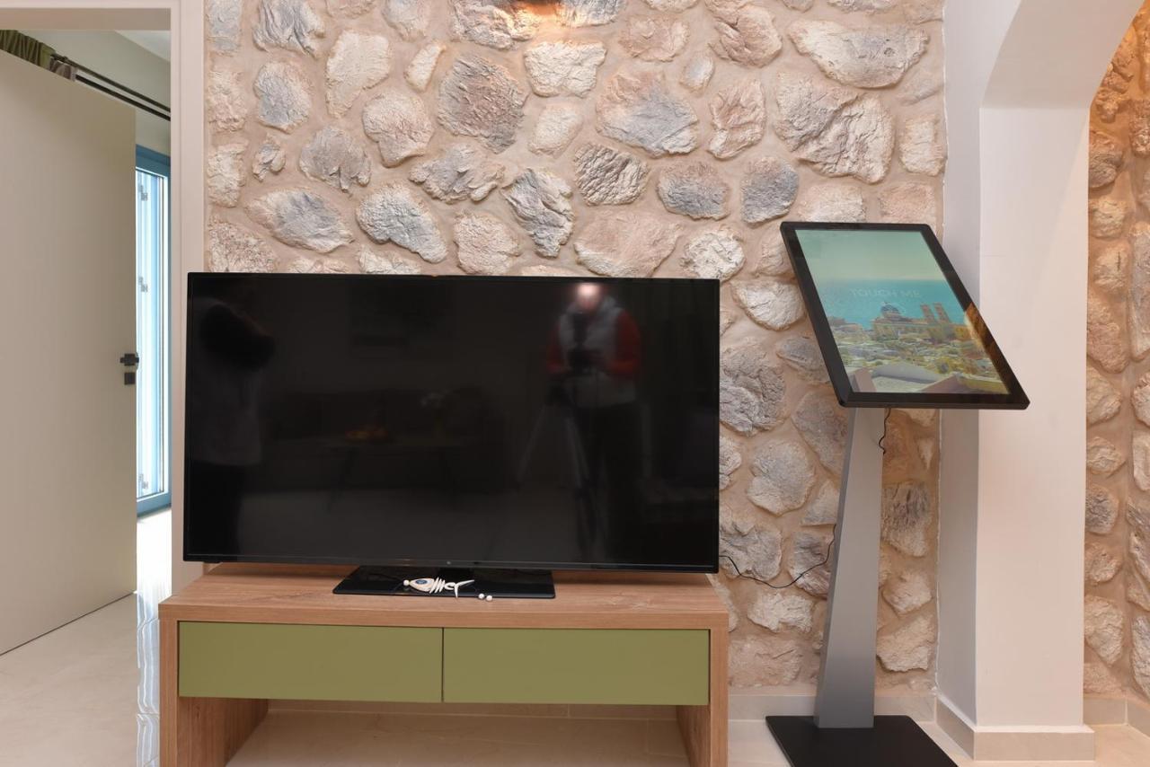 Syrene Luxury Suites Ermoupoli Bagian luar foto