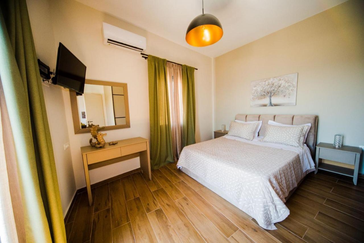 Syrene Luxury Suites Ermoupoli Bagian luar foto
