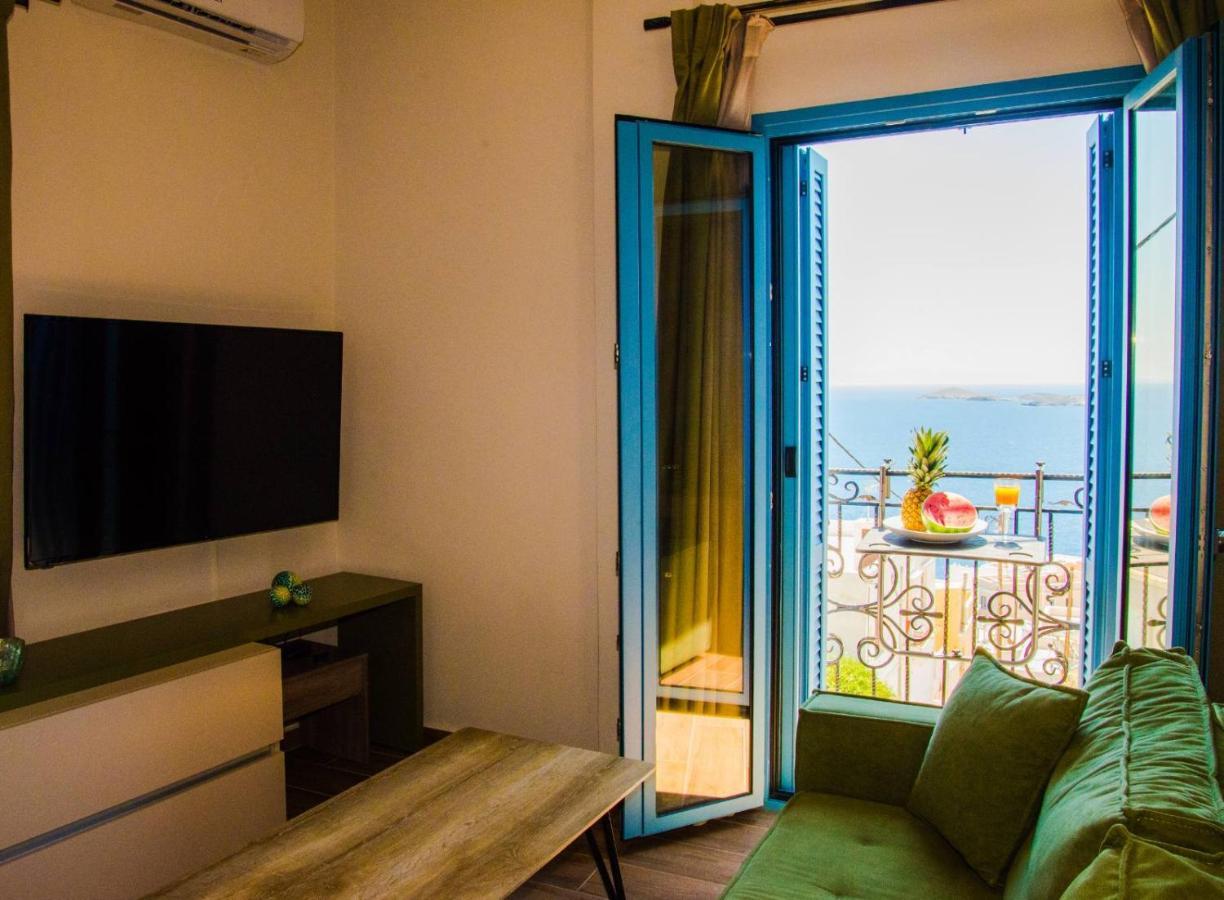Syrene Luxury Suites Ermoupoli Bagian luar foto